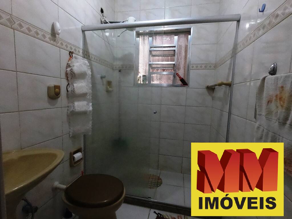 Casa à venda com 4 quartos, 150m² - Foto 14