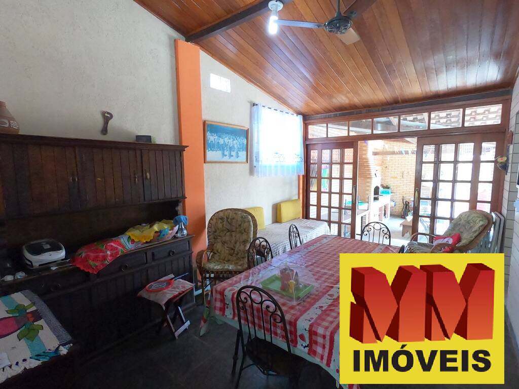 Casa à venda com 4 quartos, 150m² - Foto 18