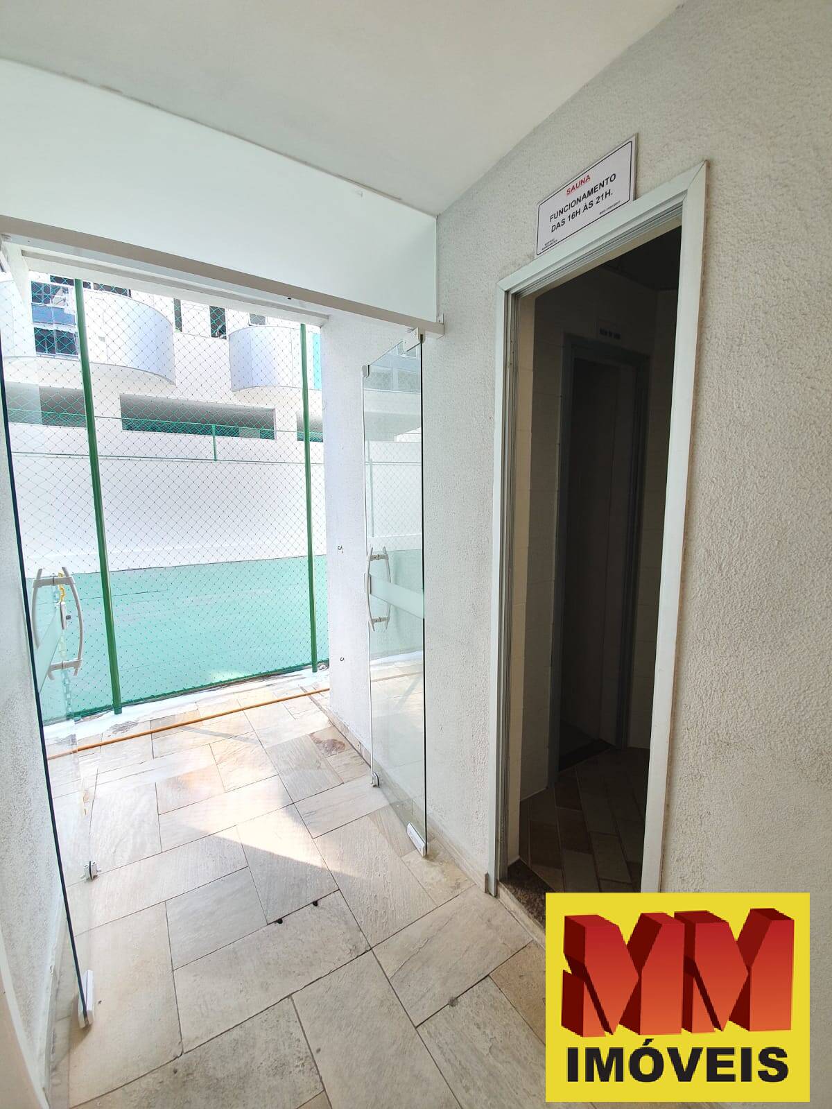 Apartamento à venda com 3 quartos, 154m² - Foto 12