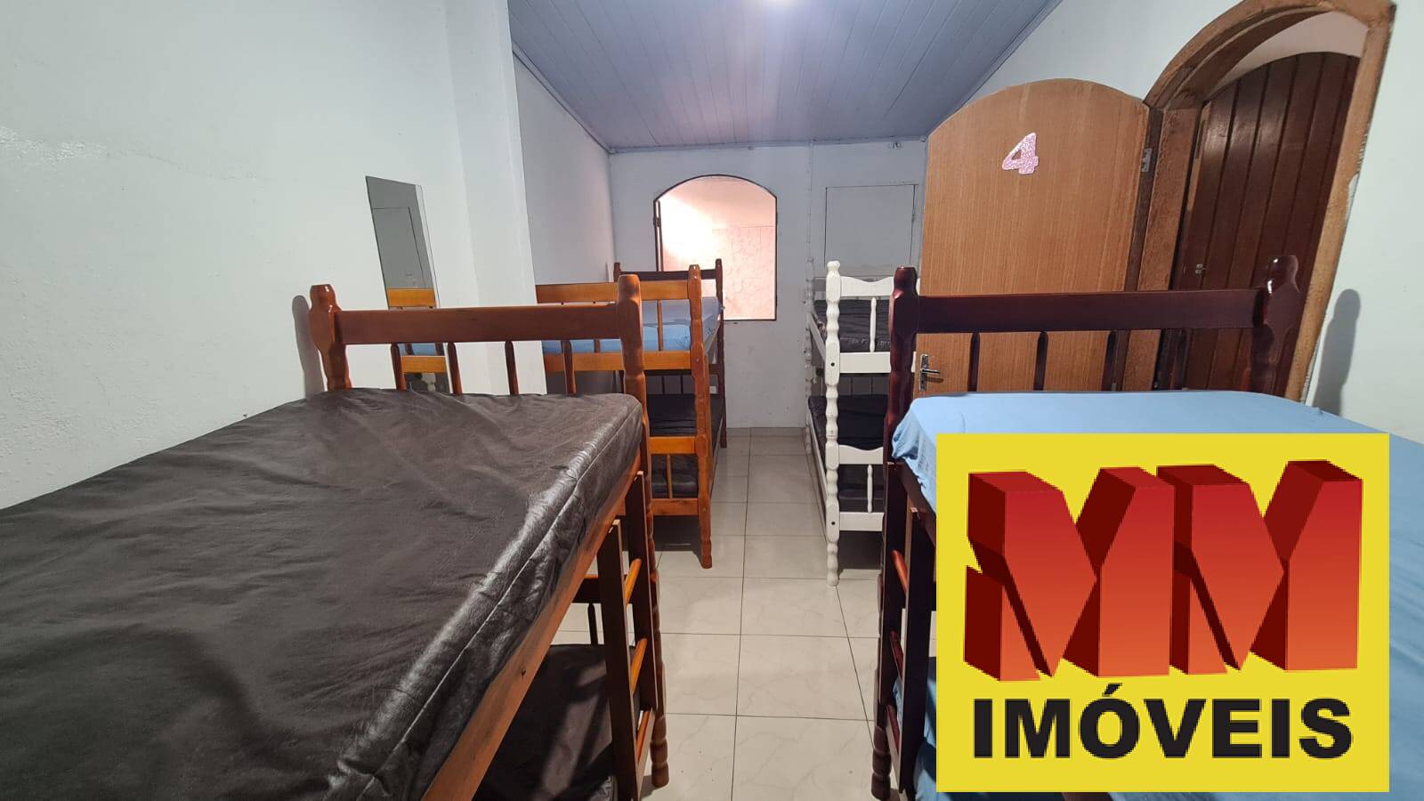 Casa à venda com 10 quartos, 258m² - Foto 29