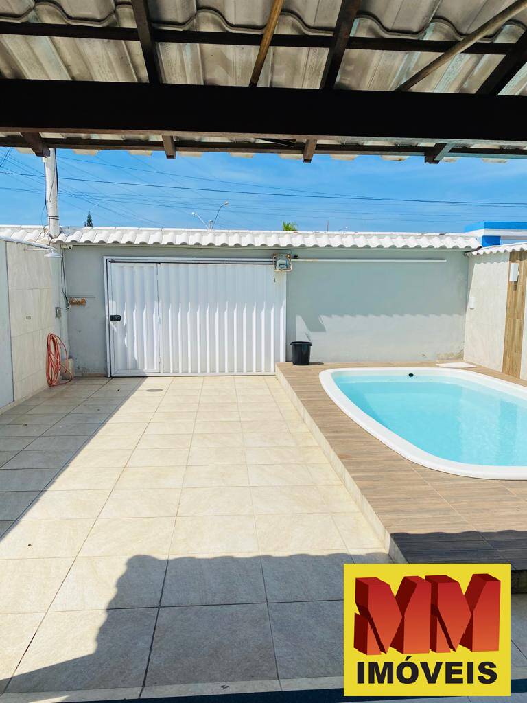 Casa à venda com 3 quartos, 150m² - Foto 1