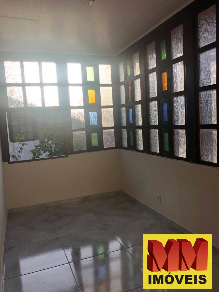 Casa à venda com 3 quartos, 90m² - Foto 14