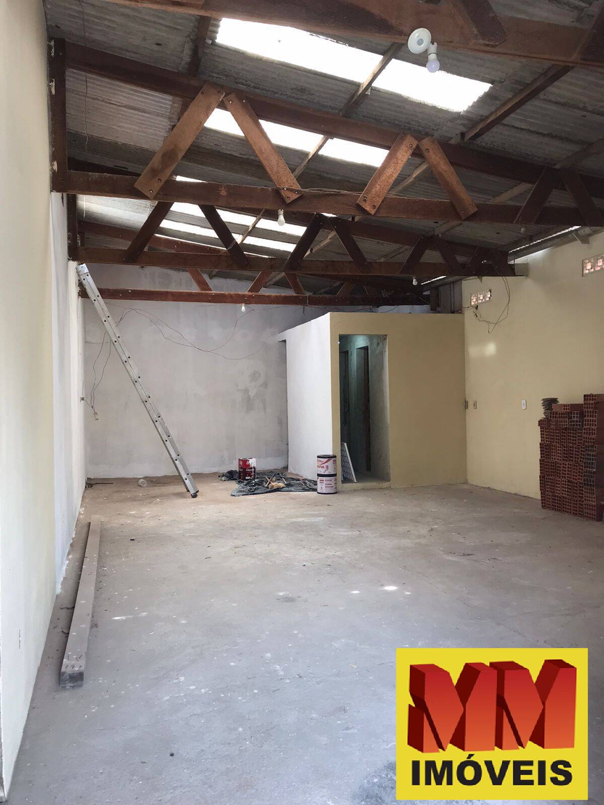 Loja-Salão para alugar, 74m² - Foto 2