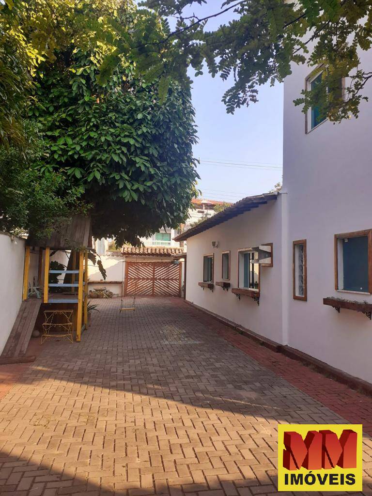 Casa à venda com 3 quartos, 300m² - Foto 7