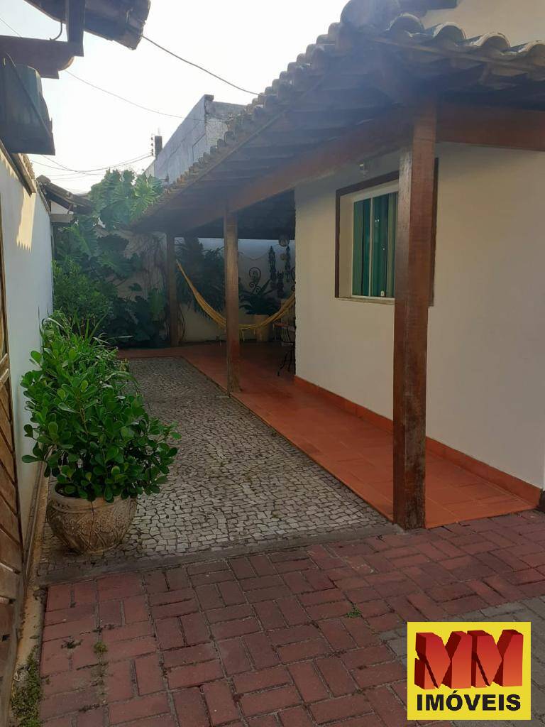 Casa à venda com 3 quartos, 300m² - Foto 4