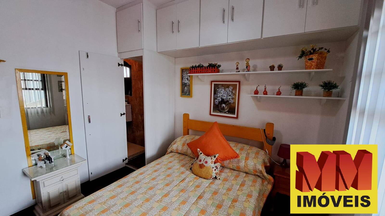 Casa à venda com 4 quartos, 342m² - Foto 27