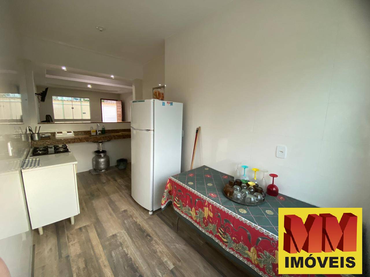 Casa à venda com 2 quartos, 70m² - Foto 10