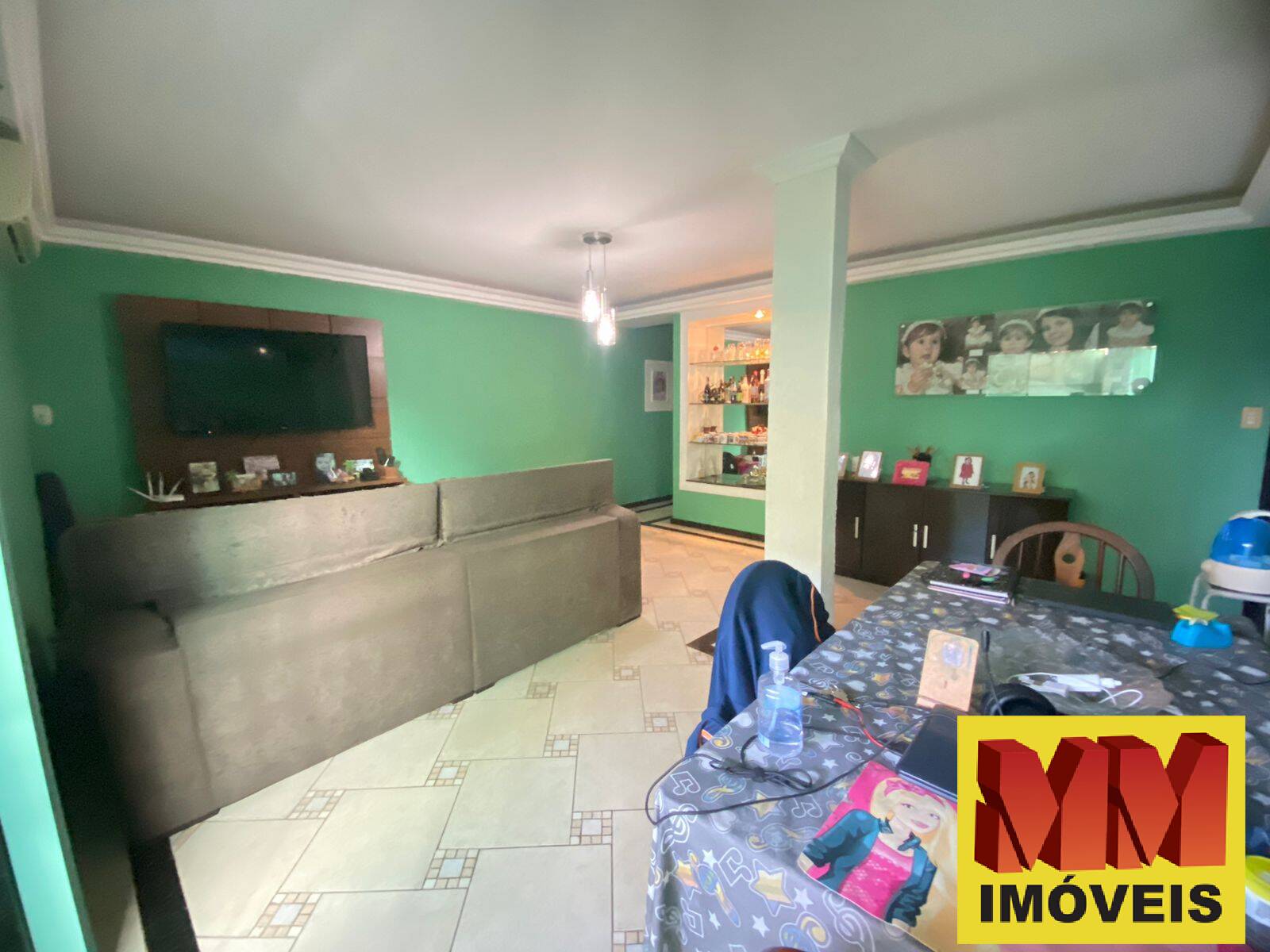 Casa à venda com 3 quartos, 200m² - Foto 4