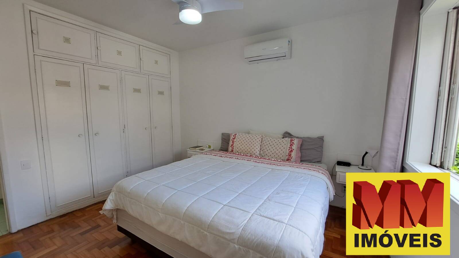 Casa à venda com 6 quartos, 250m² - Foto 48