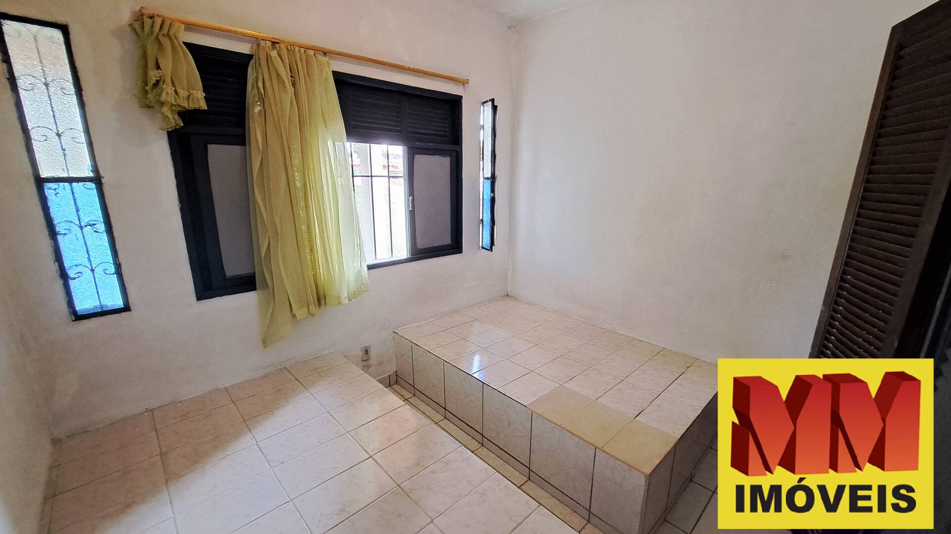 Casa à venda com 2 quartos, 55m² - Foto 8