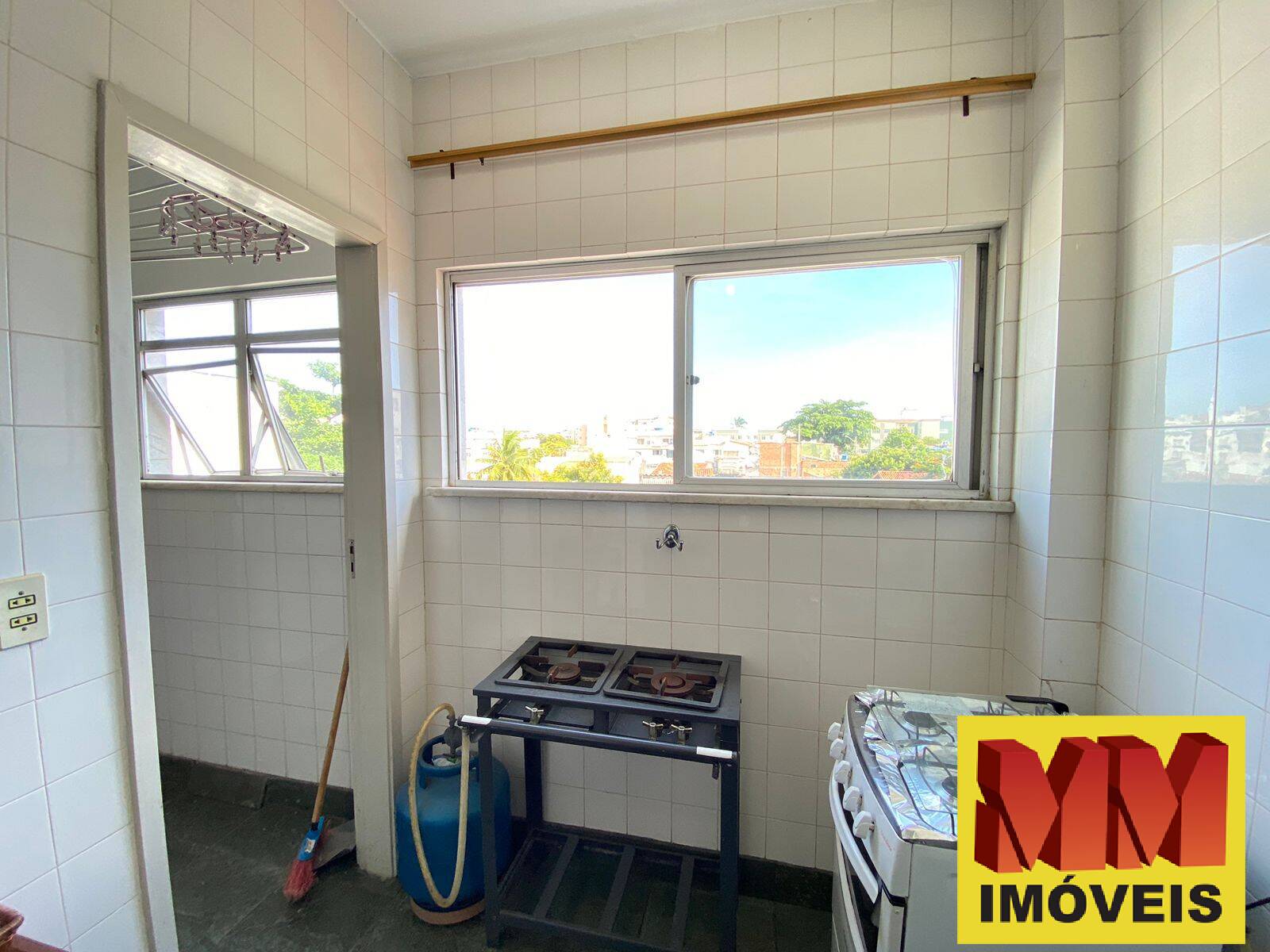 Apartamento à venda com 3 quartos, 95m² - Foto 8