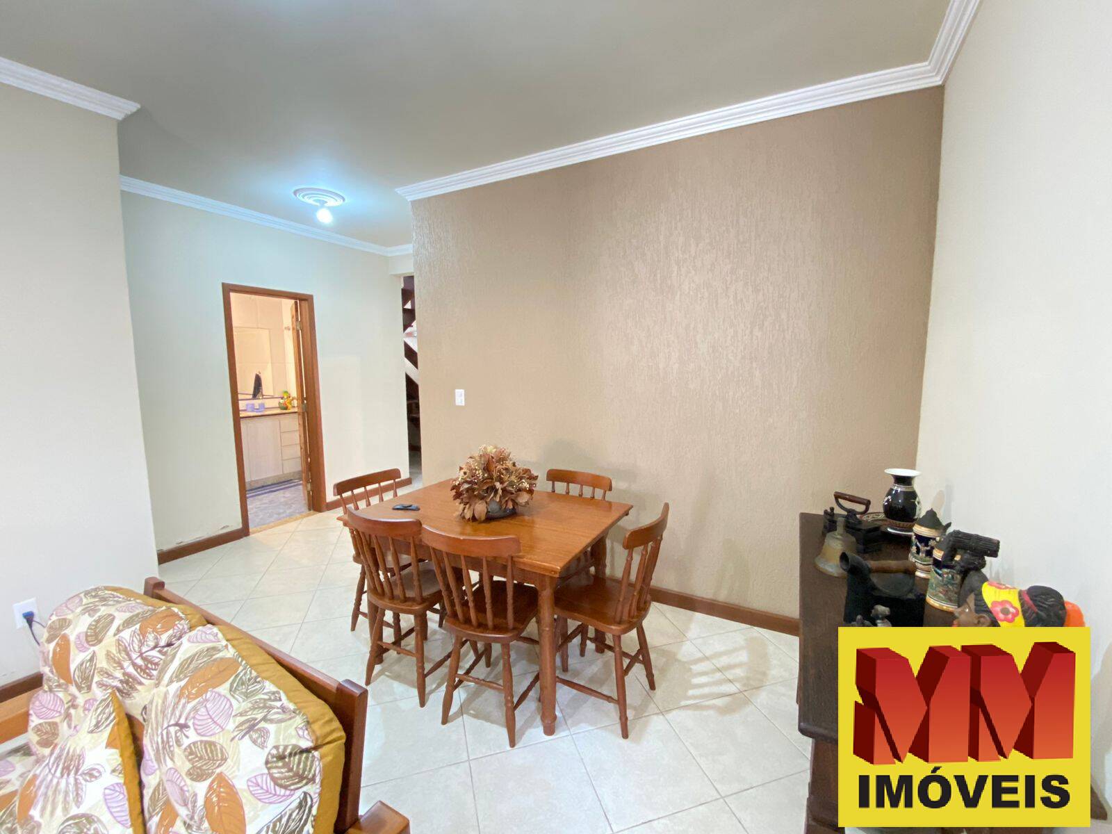 Casa à venda com 5 quartos, 180m² - Foto 6