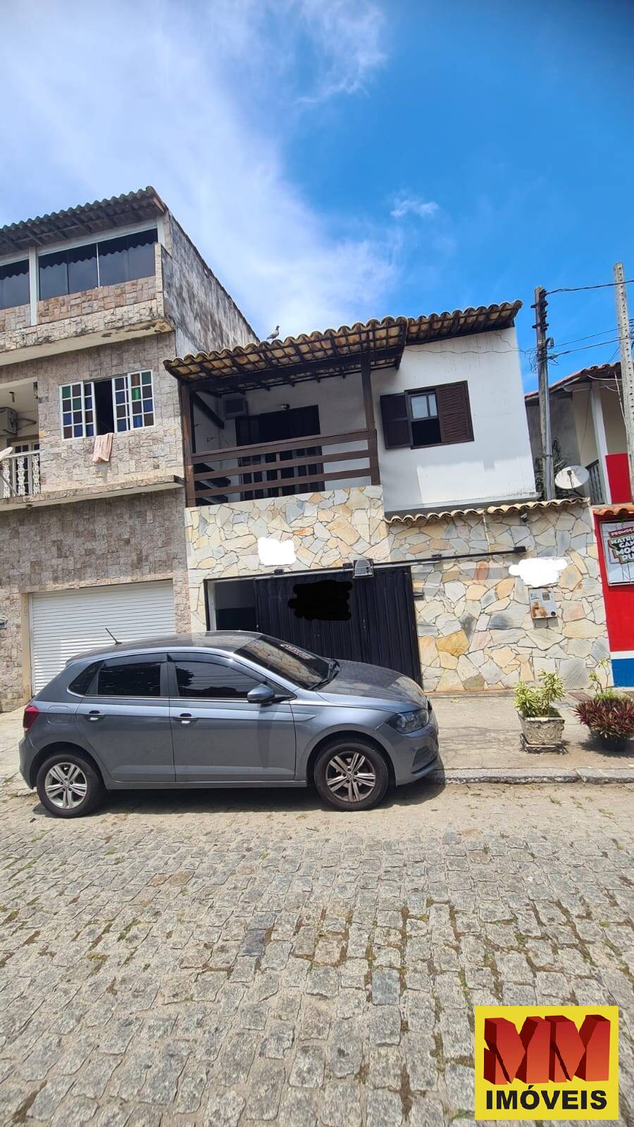 Casa à venda com 3 quartos, 250m² - Foto 1