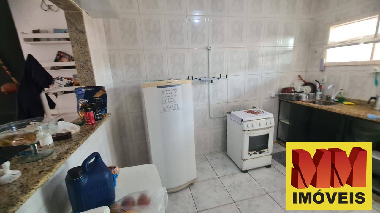 Casa à venda com 3 quartos, 150m² - Foto 11