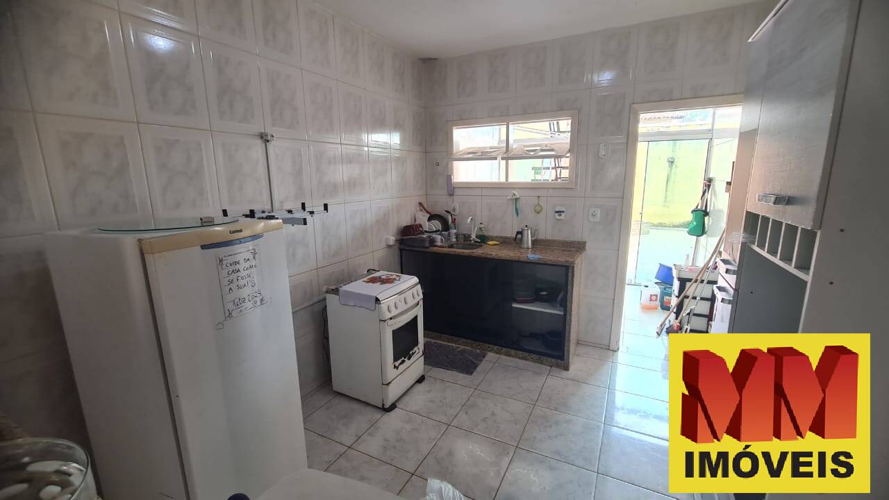 Casa à venda com 3 quartos, 150m² - Foto 13