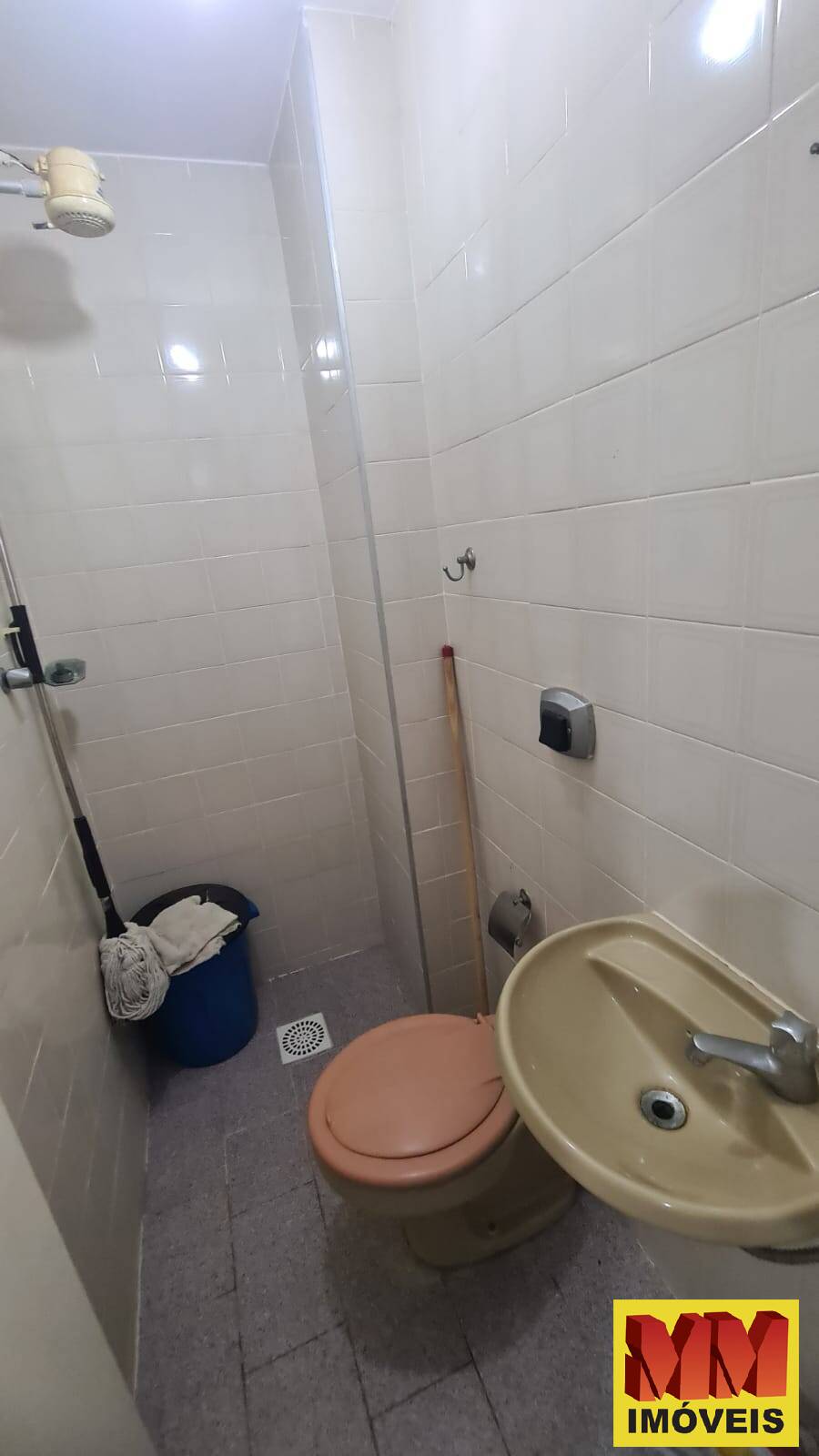 Apartamento à venda com 2 quartos, 70m² - Foto 31