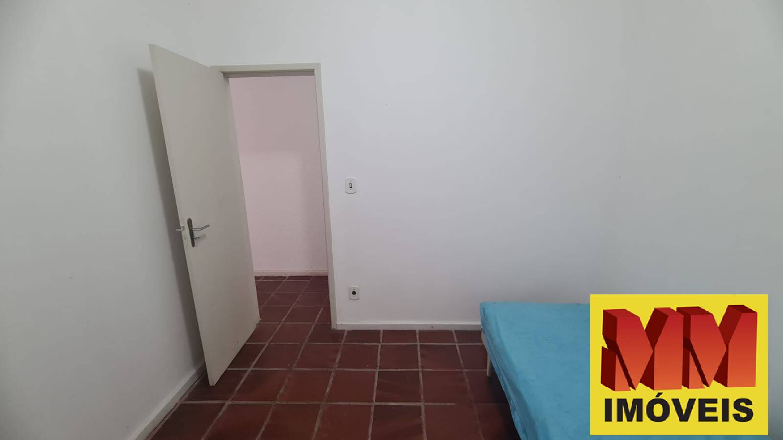 Casa à venda com 4 quartos, 200m² - Foto 18