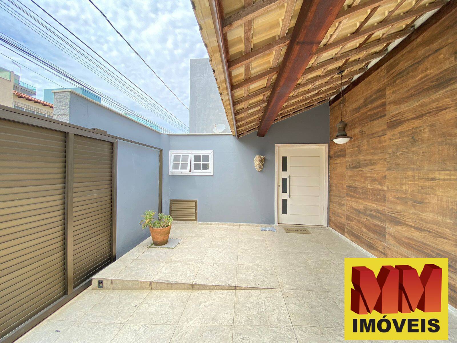 Casa à venda com 3 quartos, 65m² - Foto 2