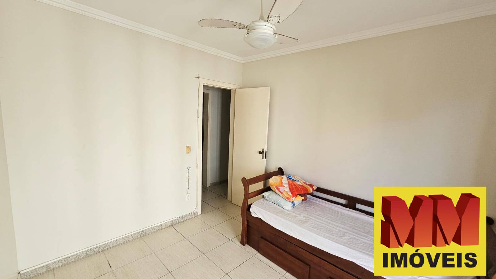 Apartamento para alugar com 3 quartos, 110m² - Foto 15