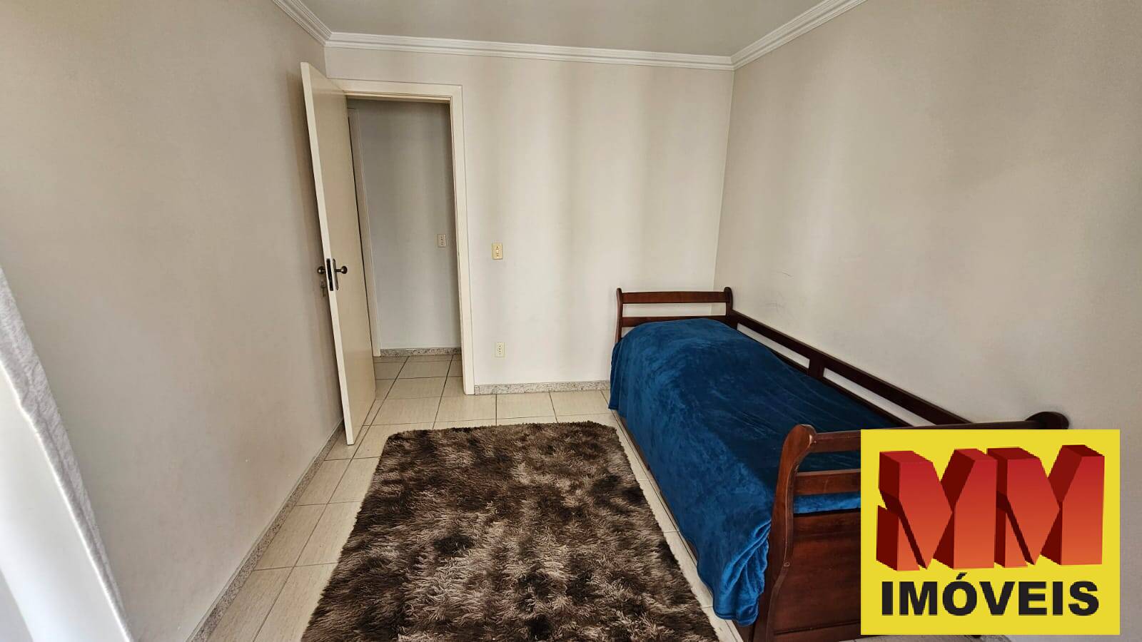 Apartamento para alugar com 3 quartos, 110m² - Foto 13