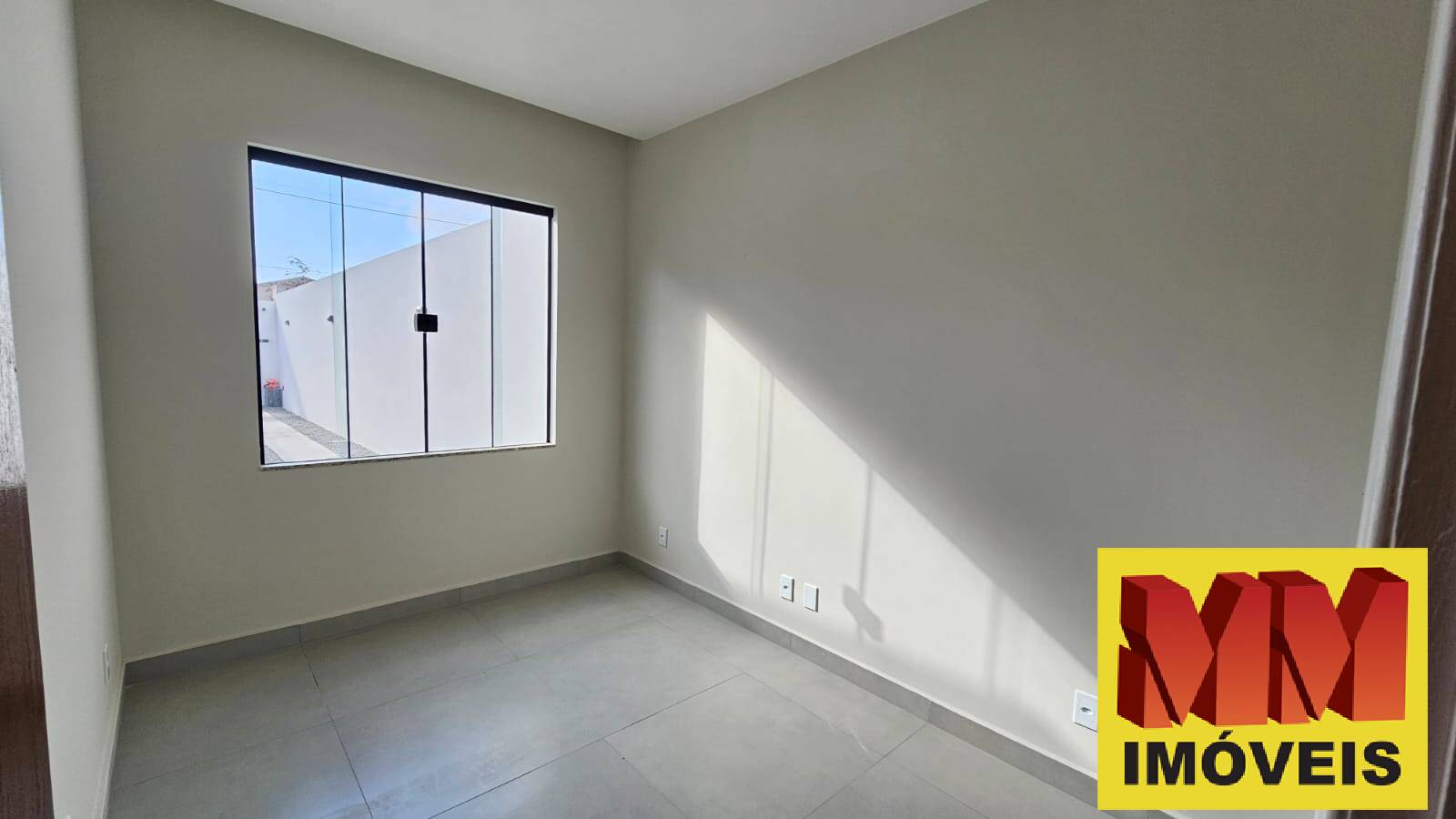 Casa à venda com 2 quartos, 60m² - Foto 14