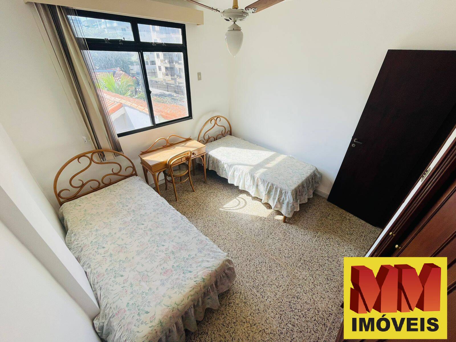 Apartamento à venda com 3 quartos, 196m² - Foto 18