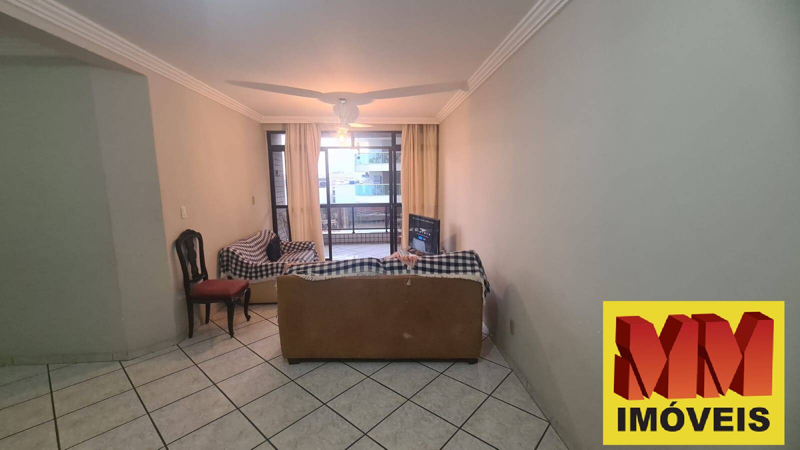 Apartamento à venda com 3 quartos, 128m² - Foto 2