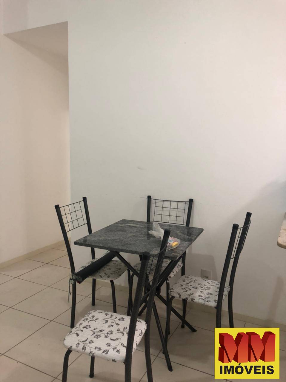 Apartamento à venda com 3 quartos, 76m² - Foto 4