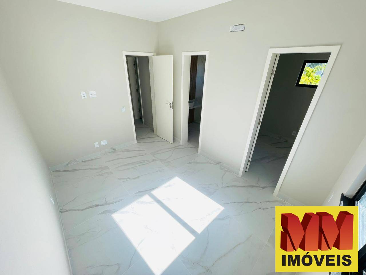 Casa à venda com 4 quartos, 142m² - Foto 16