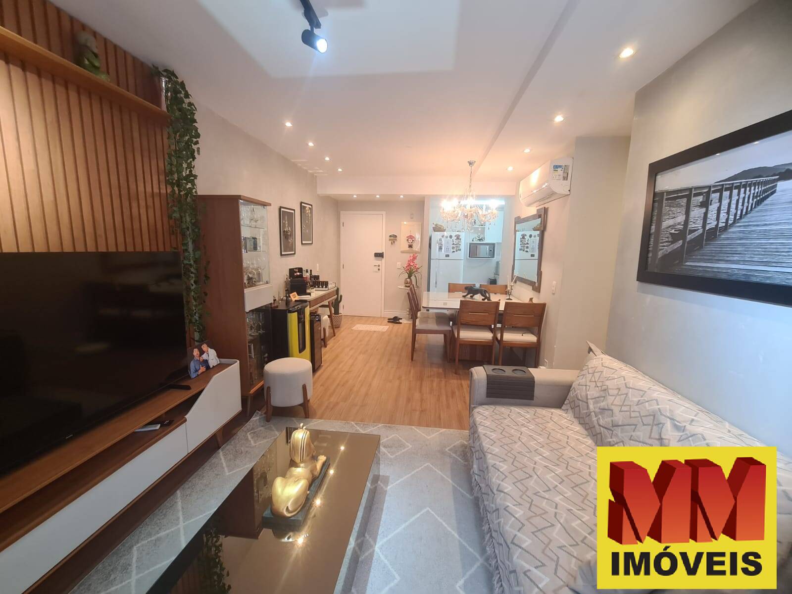 Apartamento à venda com 3 quartos, 105m² - Foto 4