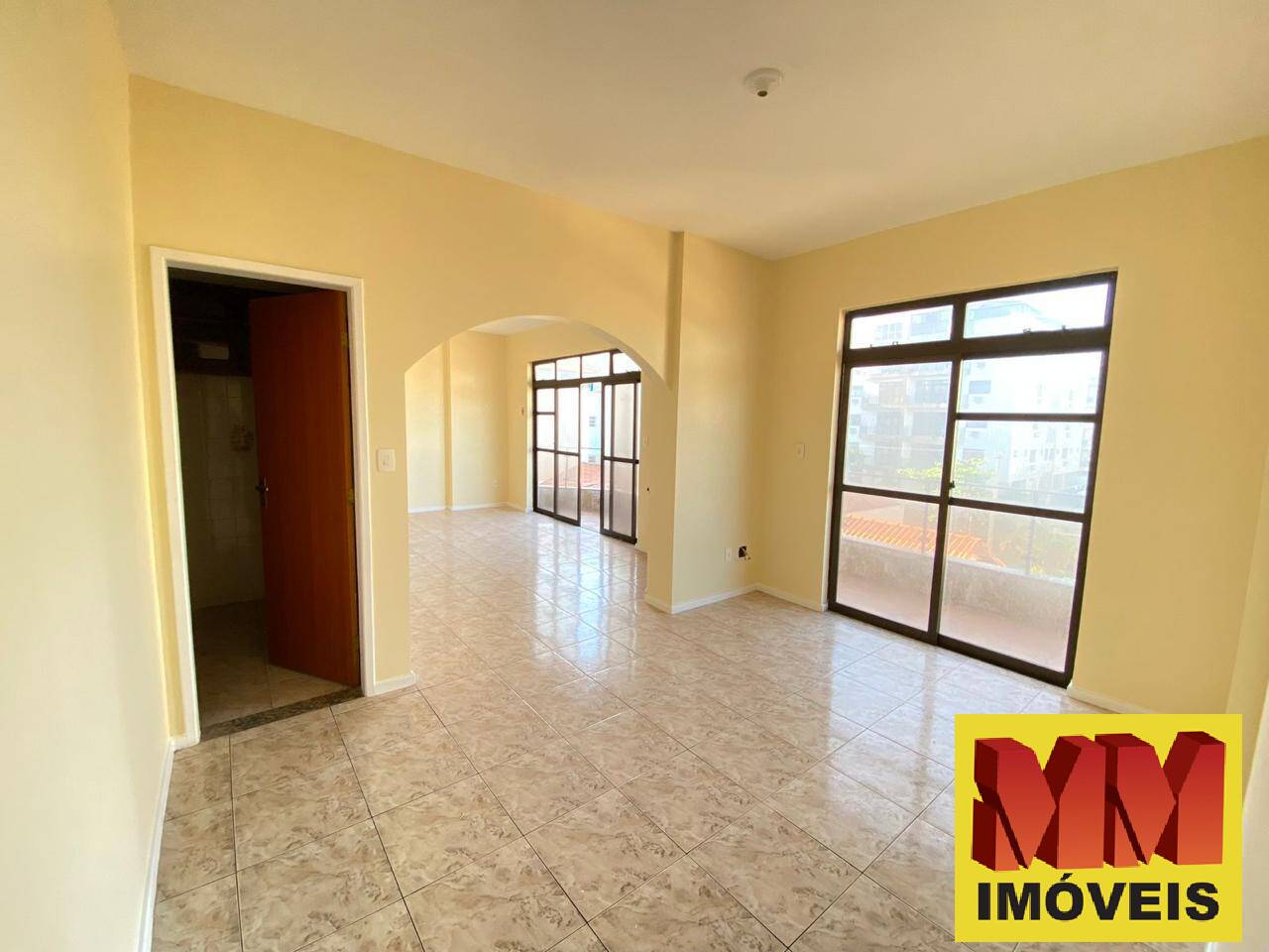 Apartamento à venda com 3 quartos, 140m² - Foto 6