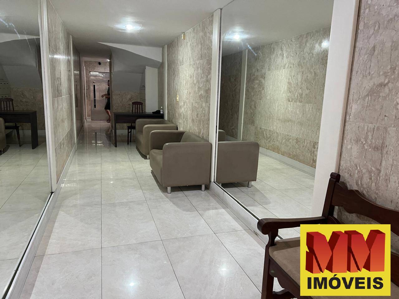 Apartamento à venda com 3 quartos, 146m² - Foto 3