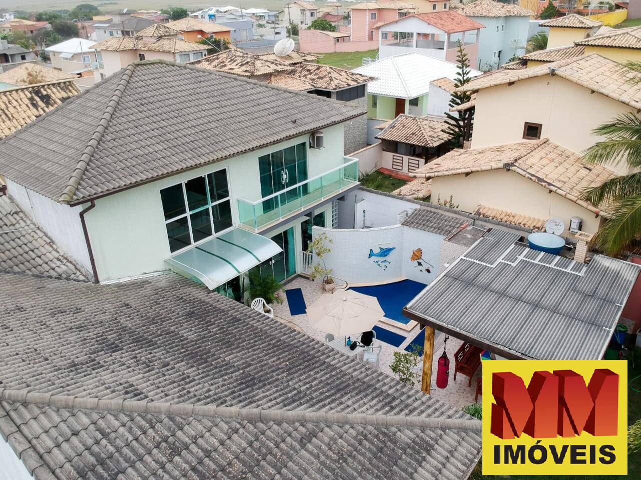 Casa de Condomínio à venda com 4 quartos, 190m² - Foto 31