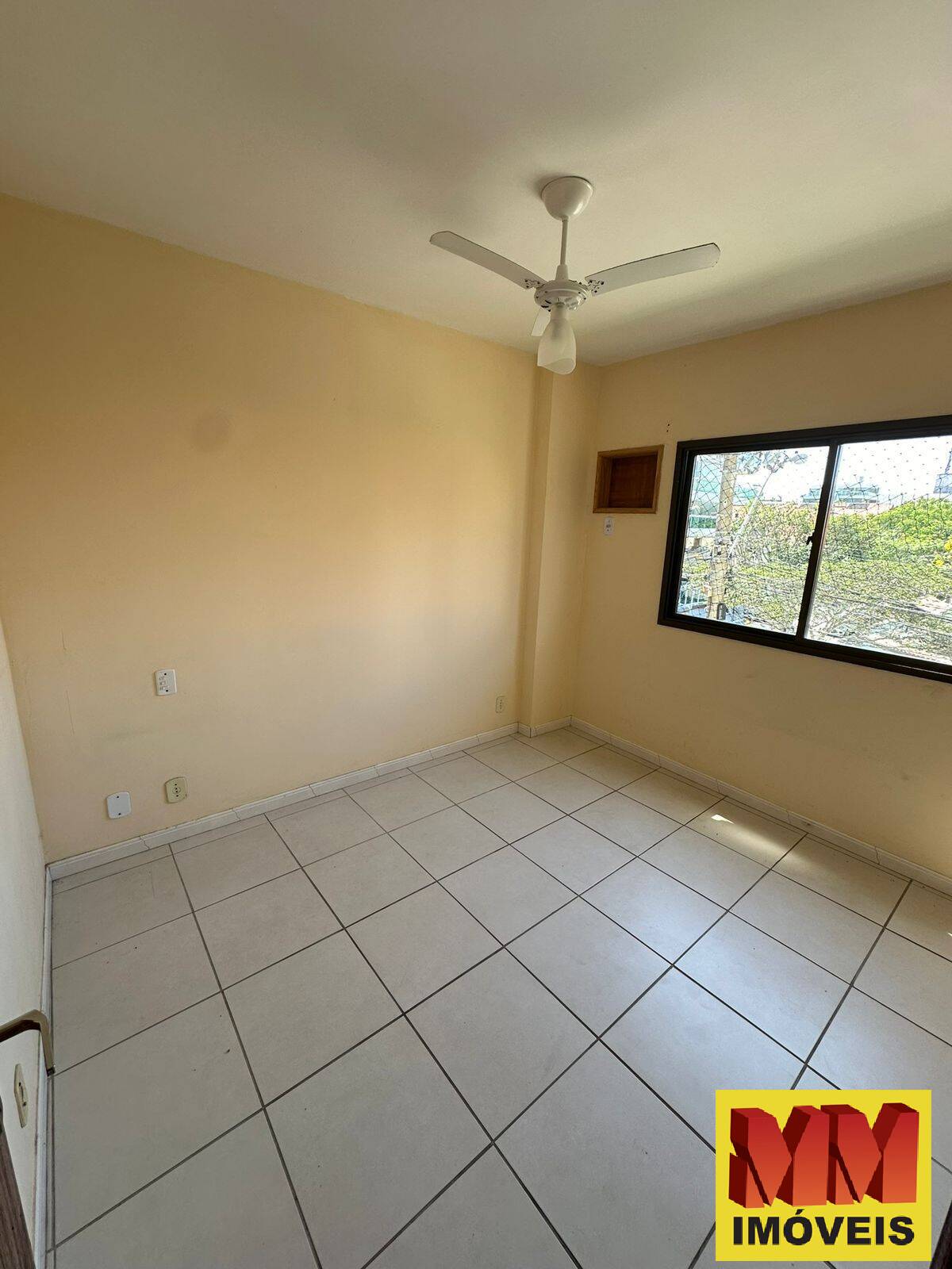 Apartamento para alugar com 2 quartos, 95m² - Foto 11