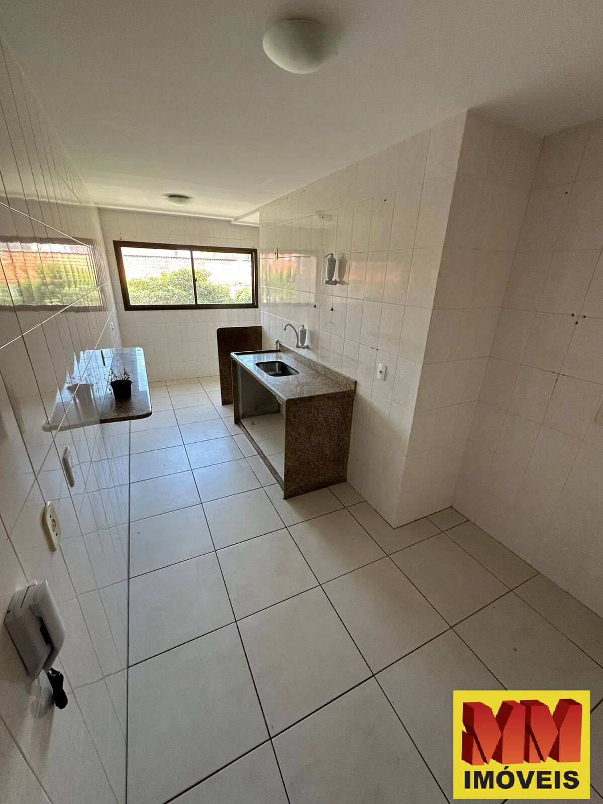 Apartamento para alugar com 2 quartos, 95m² - Foto 13