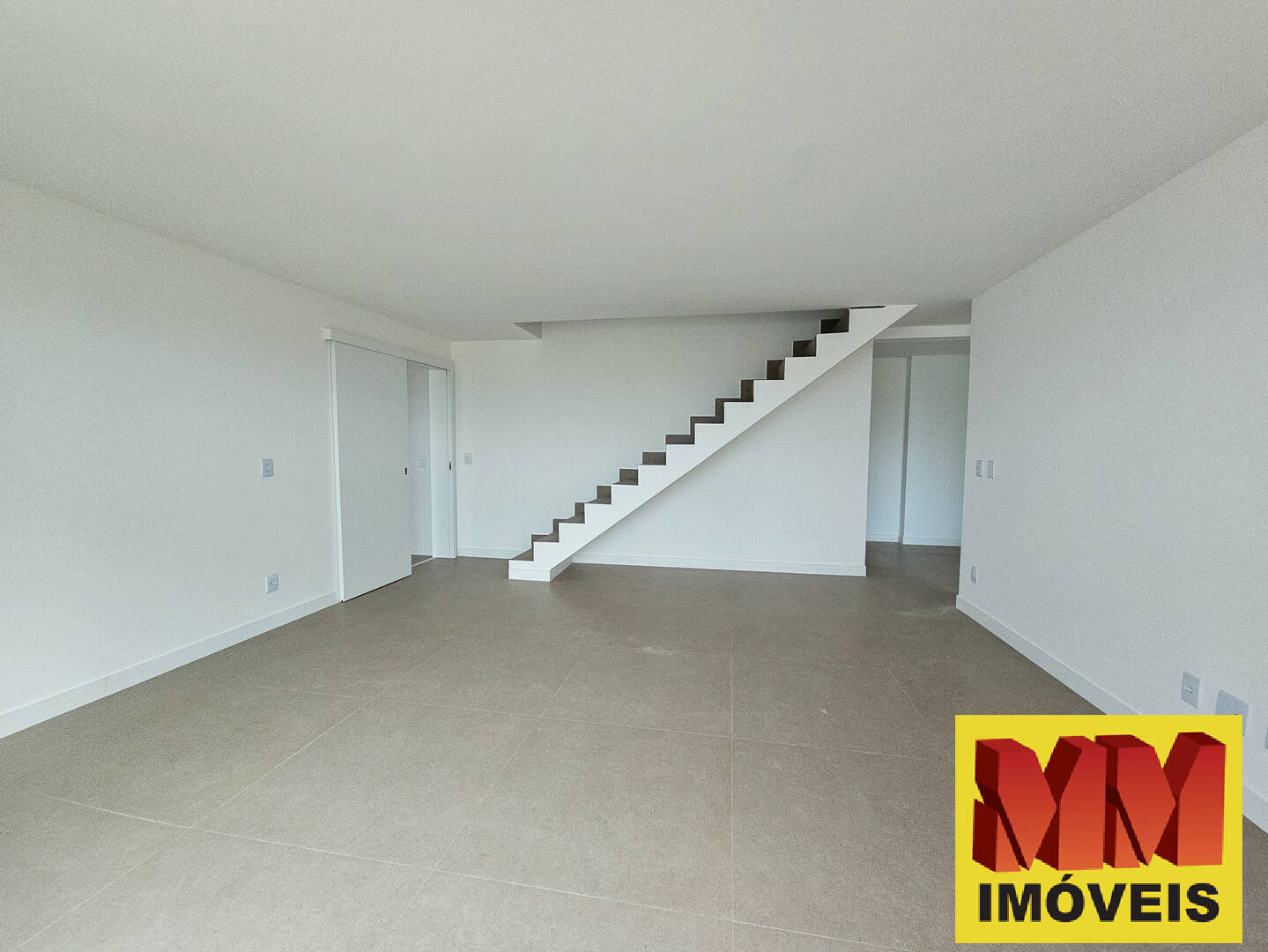 Cobertura à venda com 3 quartos, 248m² - Foto 3