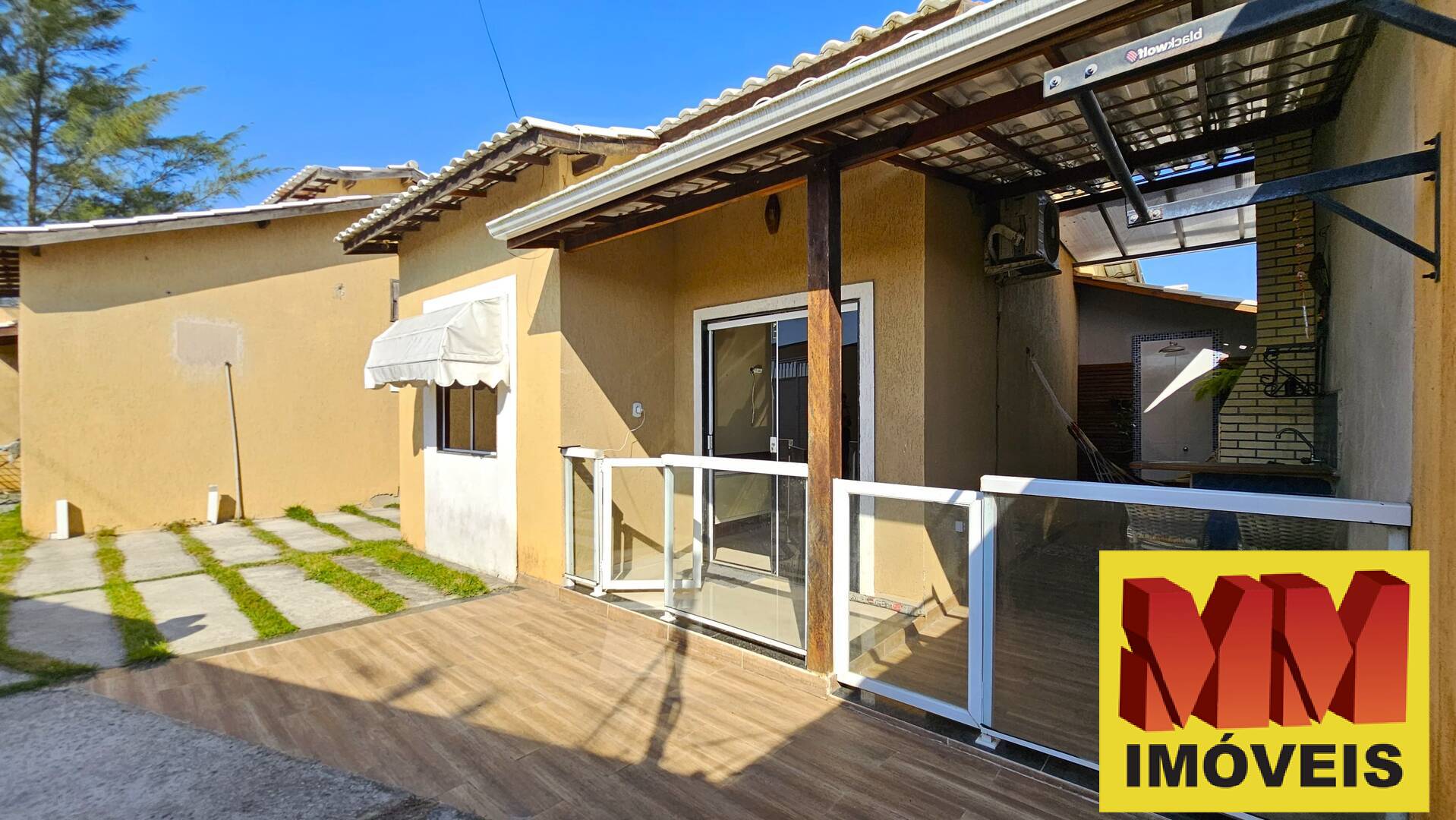 Casa de Condomínio à venda com 2 quartos, 70m² - Foto 1