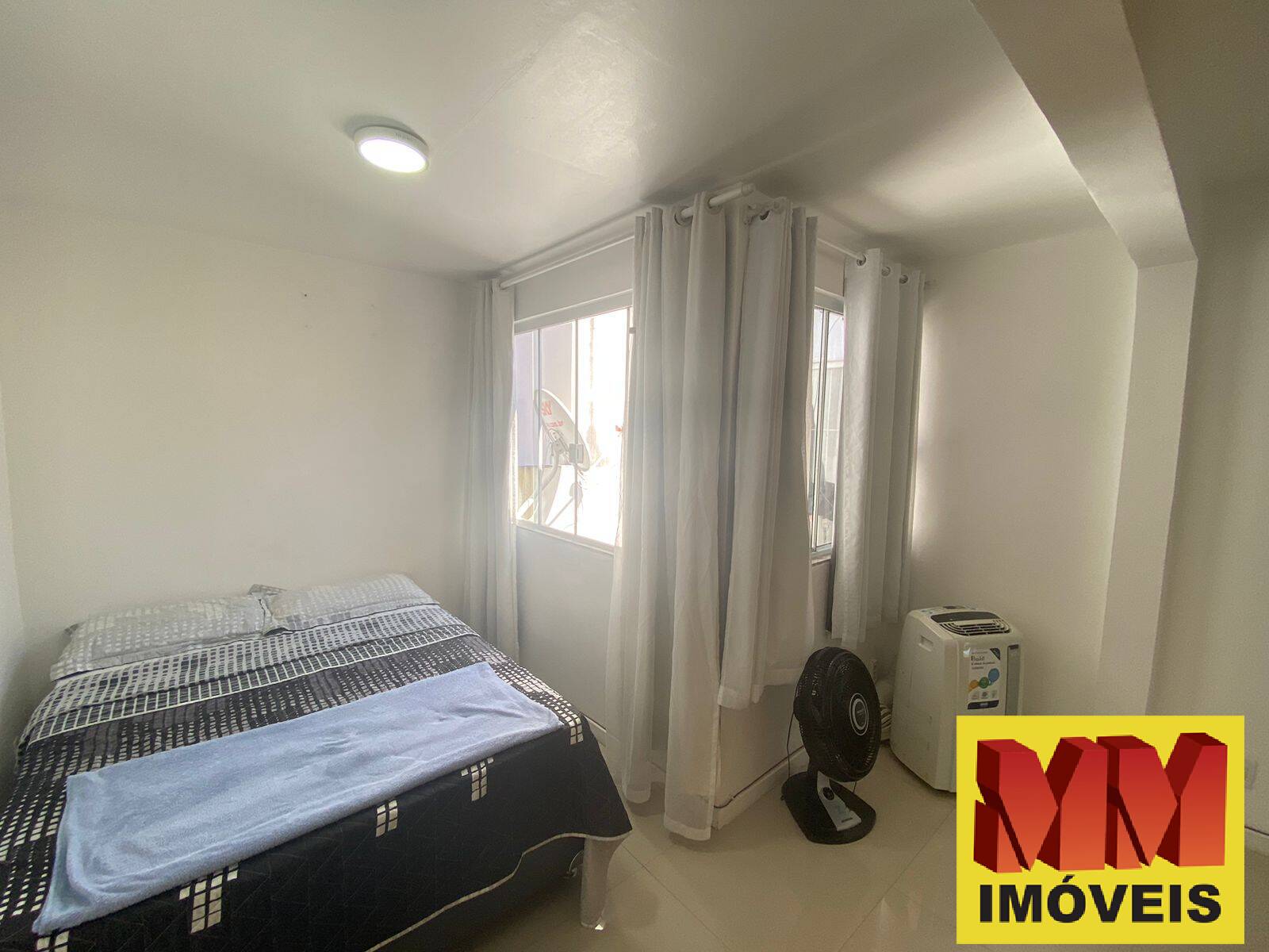 Casa de Condomínio à venda com 1 quarto, 60m² - Foto 13