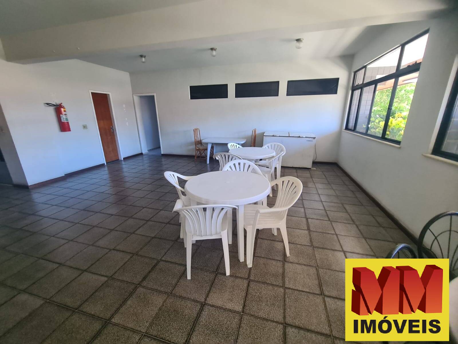 Apartamento à venda com 2 quartos, 110m² - Foto 33