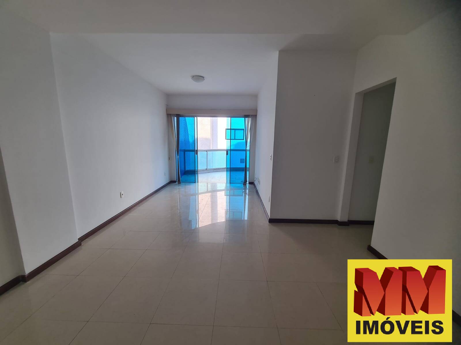 Apartamento à venda com 3 quartos, 156m² - Foto 5