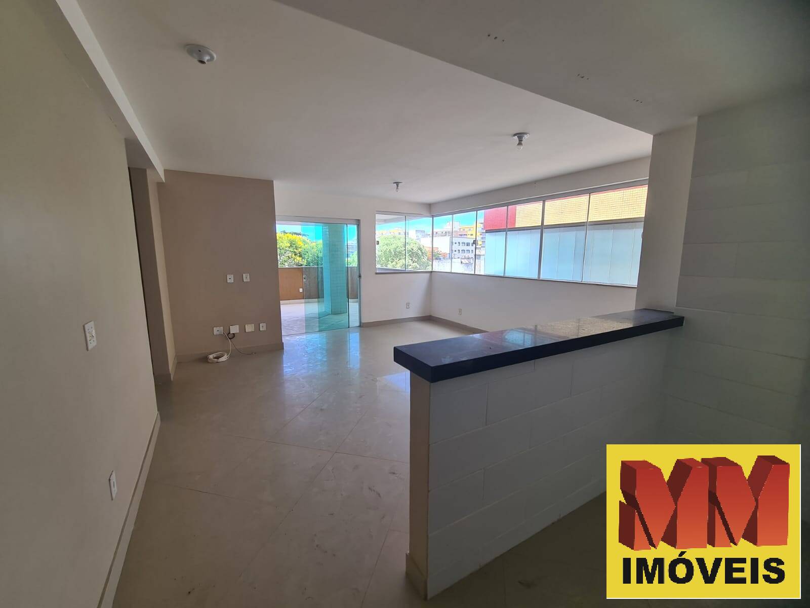 Apartamento à venda com 3 quartos, 124m² - Foto 4