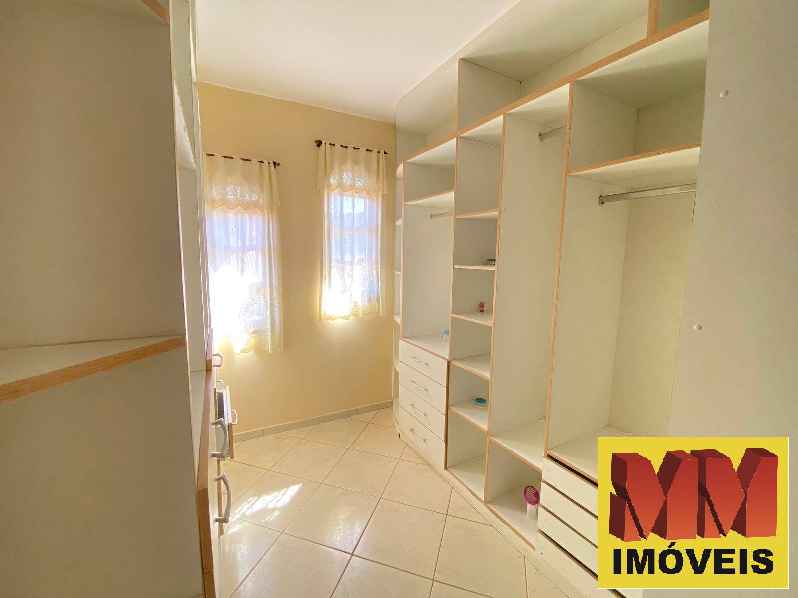 Casa de Condomínio à venda com 3 quartos, 213m² - Foto 15