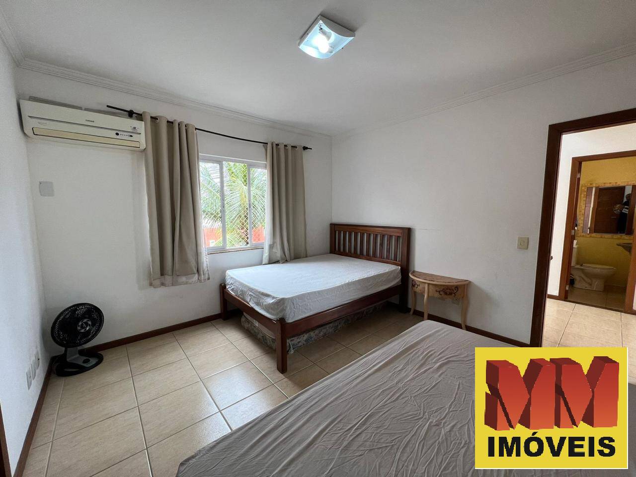 Casa de Condomínio para alugar com 3 quartos, 146m² - Foto 13