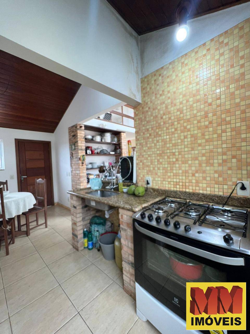 Casa de Condomínio para alugar com 3 quartos, 146m² - Foto 11