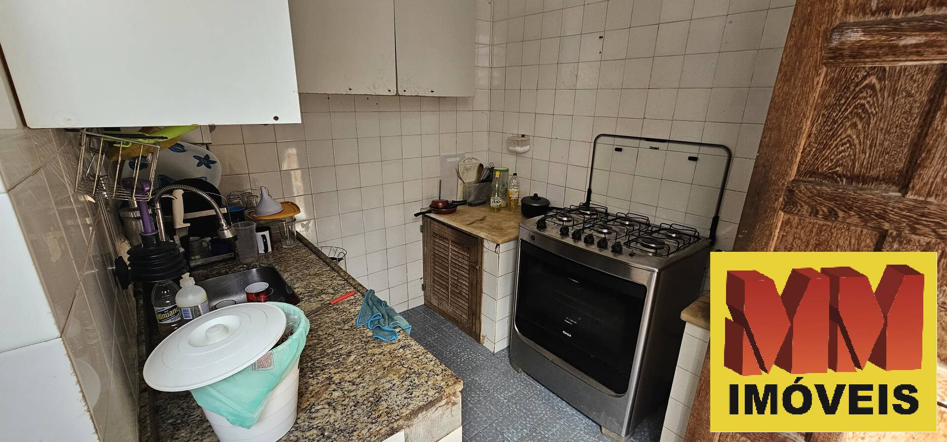 Casa à venda com 7 quartos, 250m² - Foto 8