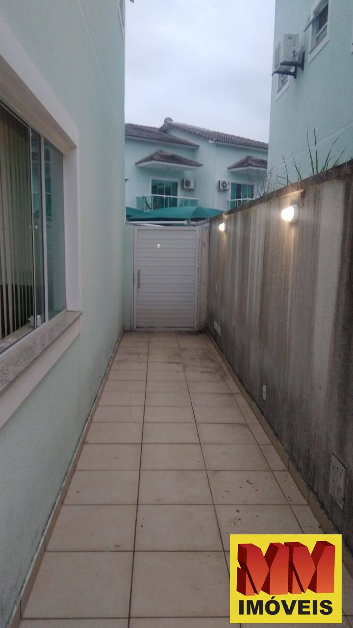 Casa de Condomínio à venda com 3 quartos, 140m² - Foto 3