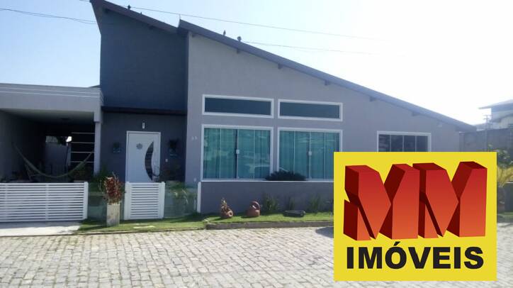 Casa de Condomínio à venda com 4 quartos, 200m² - Foto 1